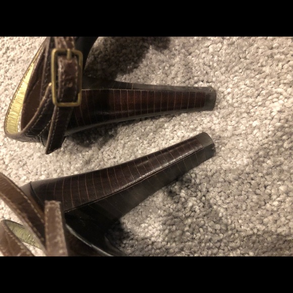 Carlos by Carlos Santana brown heels size 8 - Picture 5 of 6